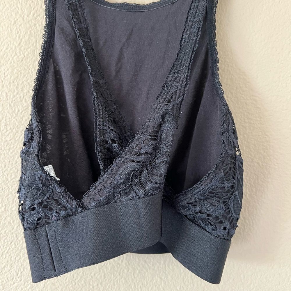 Lace Crop Top - Picture 4 of 5